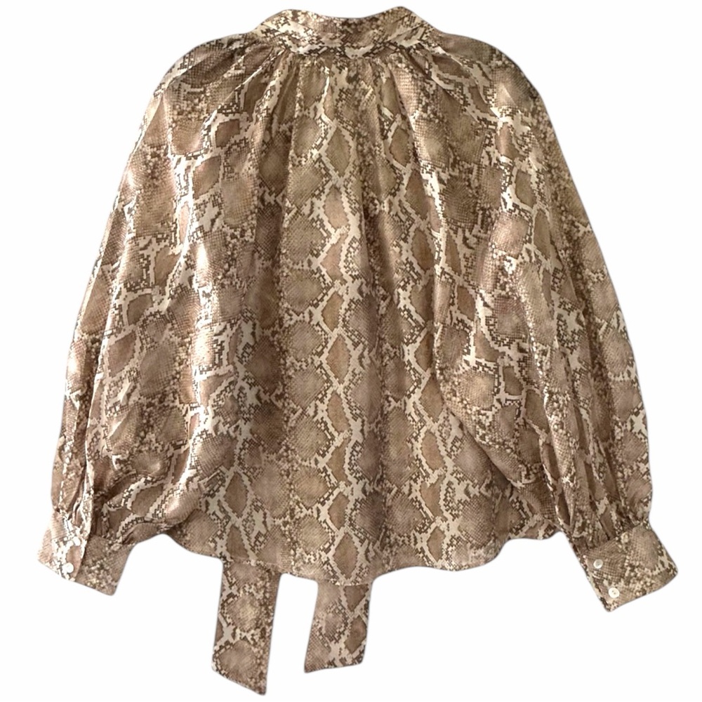 BAILEY 44 AVERY SNAKE PRINT TIE FRONT LONG SLEEVE FEMININE BLOUSE - Picture 3 of 7
